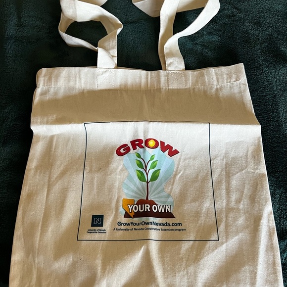 2 Canvas Tote Bags - Picture 4 of 6